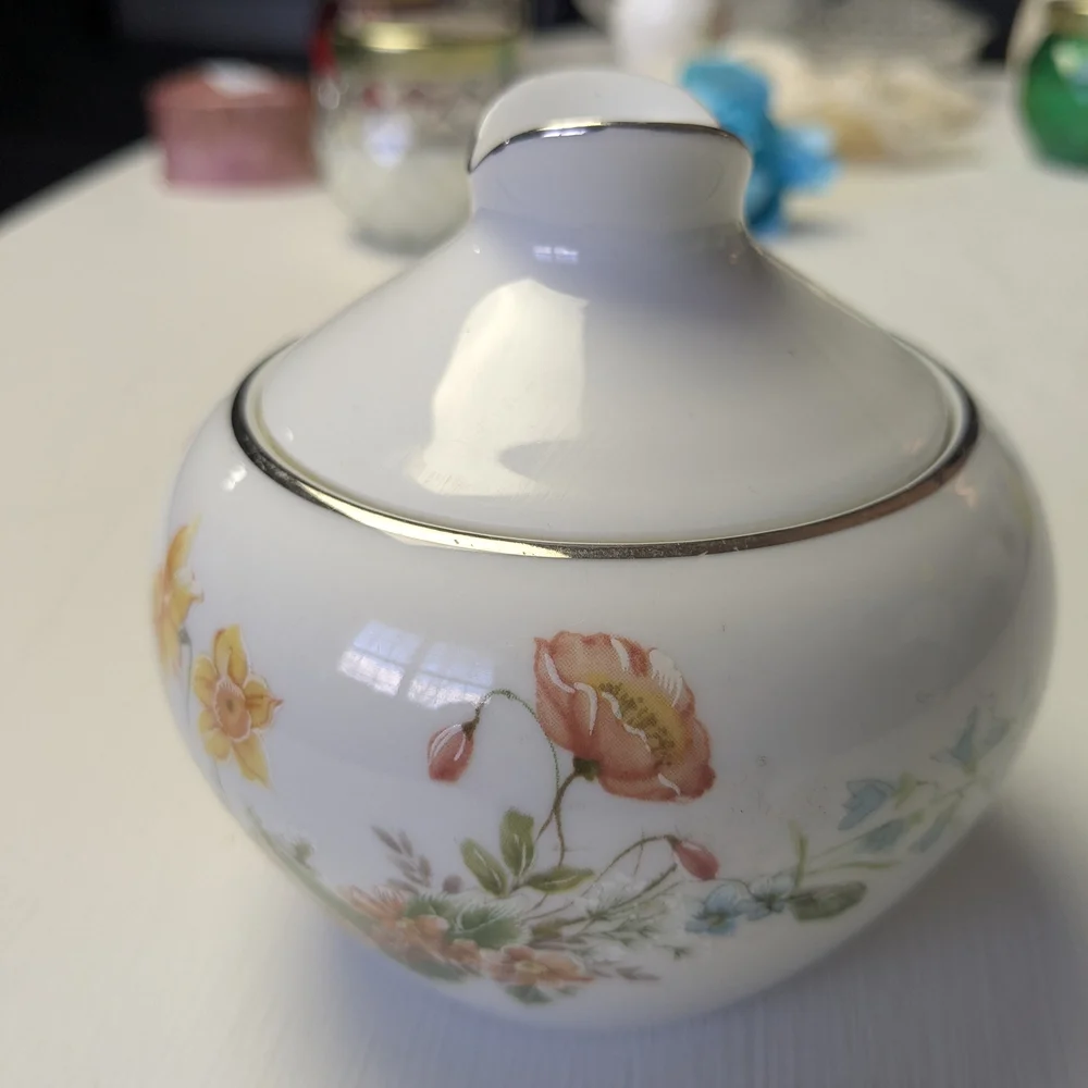Floral Ceramic Premiere Fine China MD104 Berkshire China